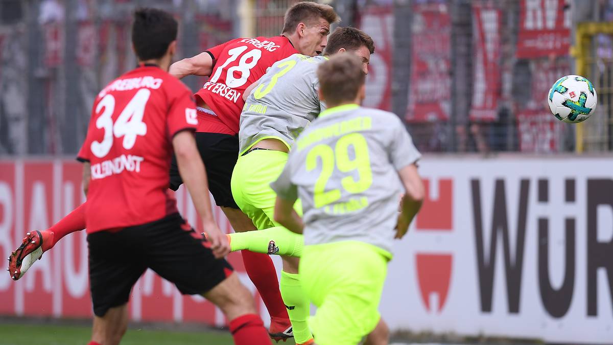Und es geht gleich gut los: Nils Petersen bringt den Sportclub früh in Führung...