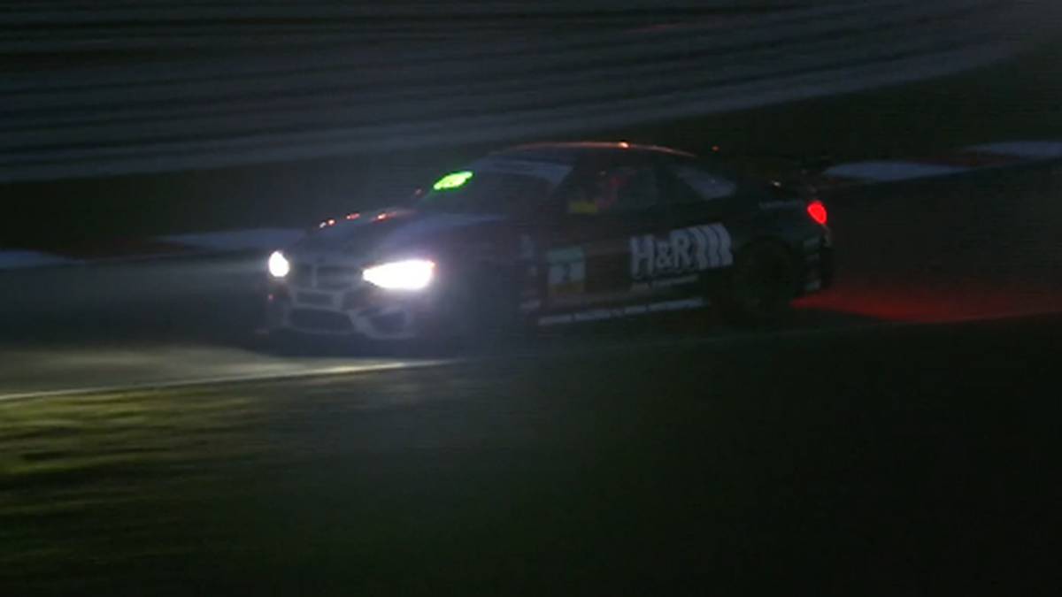 Nur zwei Punkte Vorsprung! BMW-Duo erkämpft sich Meistertitel