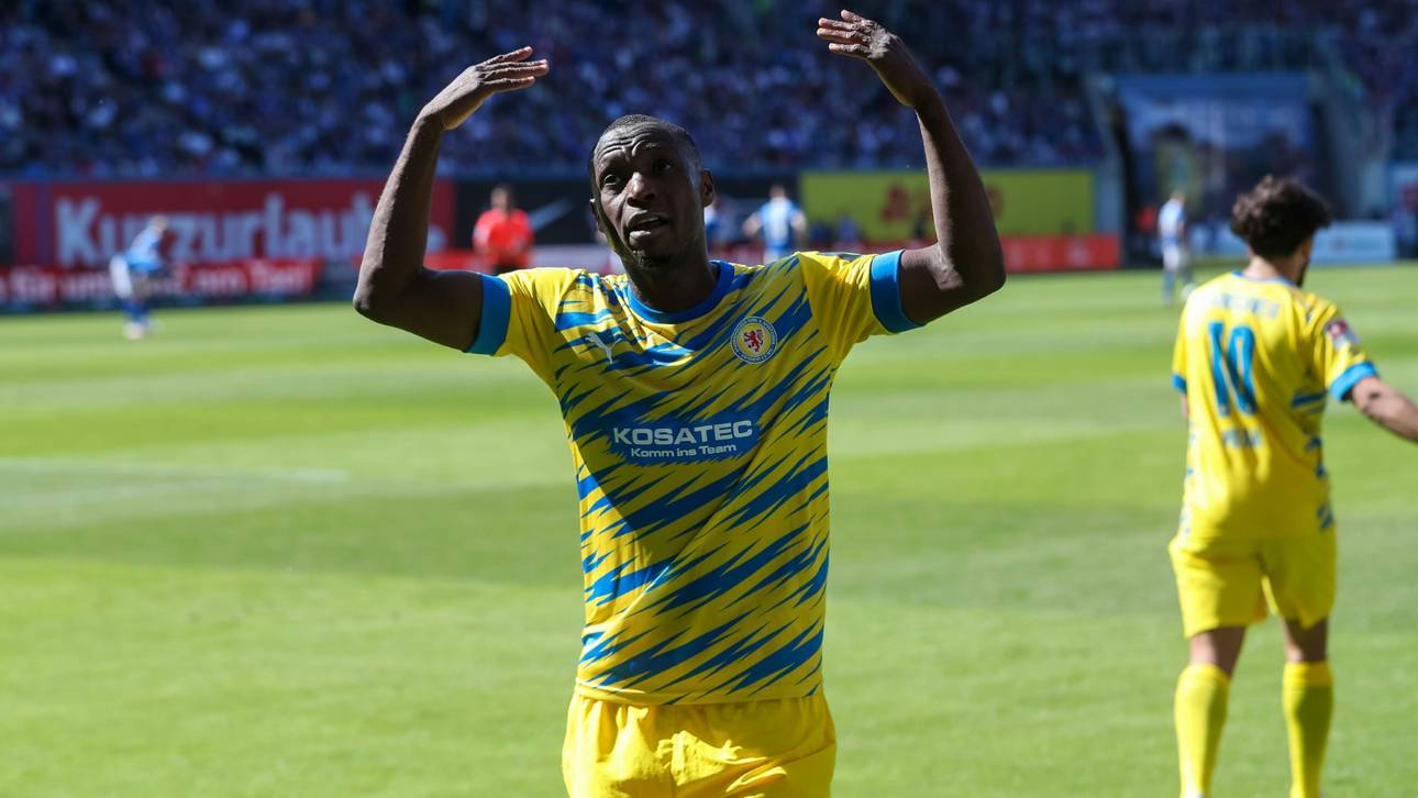 Eintracht-Star bleibt ein weiteres Jahr