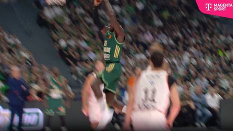 Die Münchner Basketballer halten lange dagegen, verlieren aber ihren Auftakt im Hexenkessel von Panathinaikos.