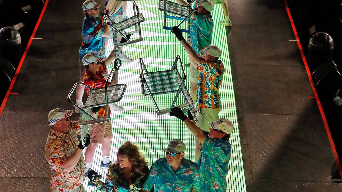 Hoffentlich fühlen sich die Tausende Fans nicht auf den Arm genommen