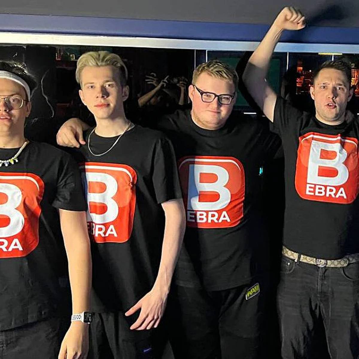 Der frühere NAVI-Star Boombl4 ist mit neuem Team zurück im kompetitiven Counter-Strike. Mit Team BEBRA trat er in einem Moskauer LAN-Event an.