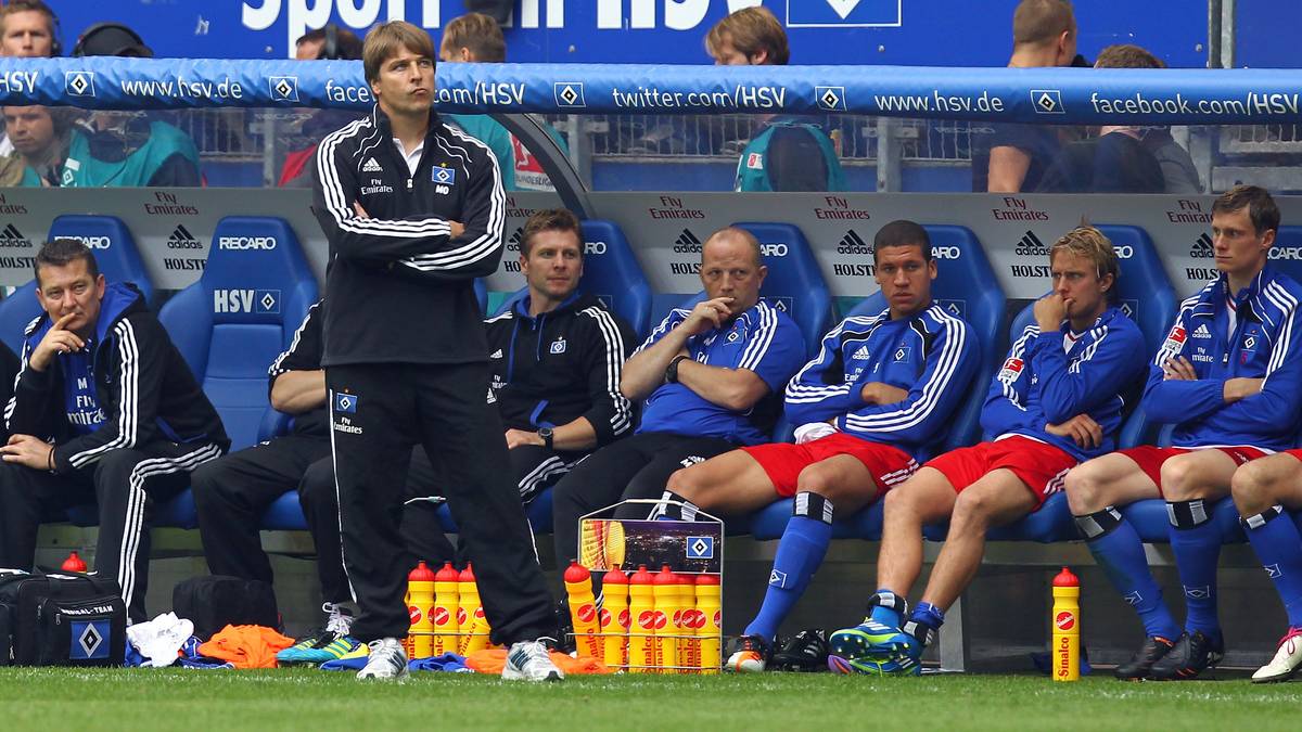 Beim HSV wurde Trainer Michael Oenning aufgrund eines katastrophalen Saisonstarts entlassen