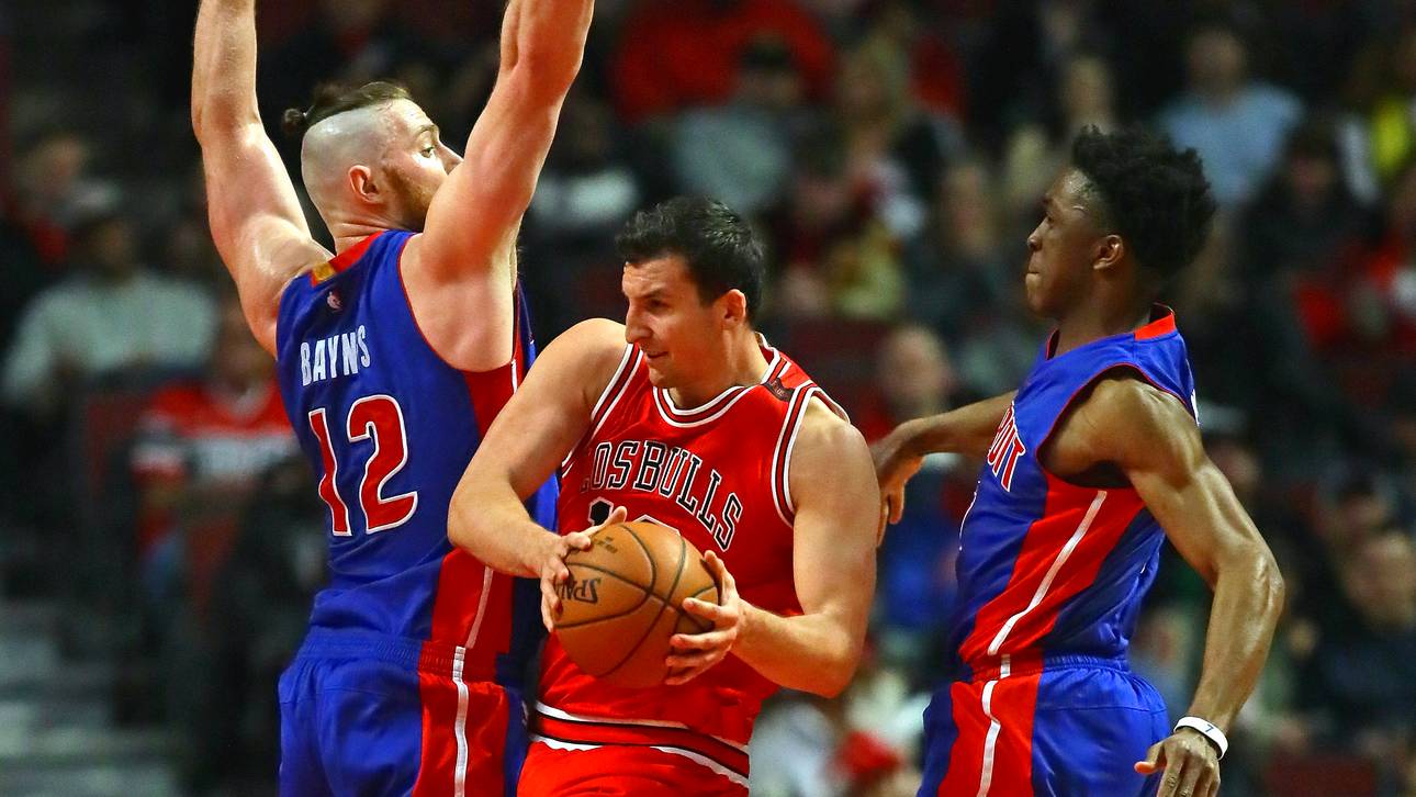 Zipser trumpft auf, Bulls siegen