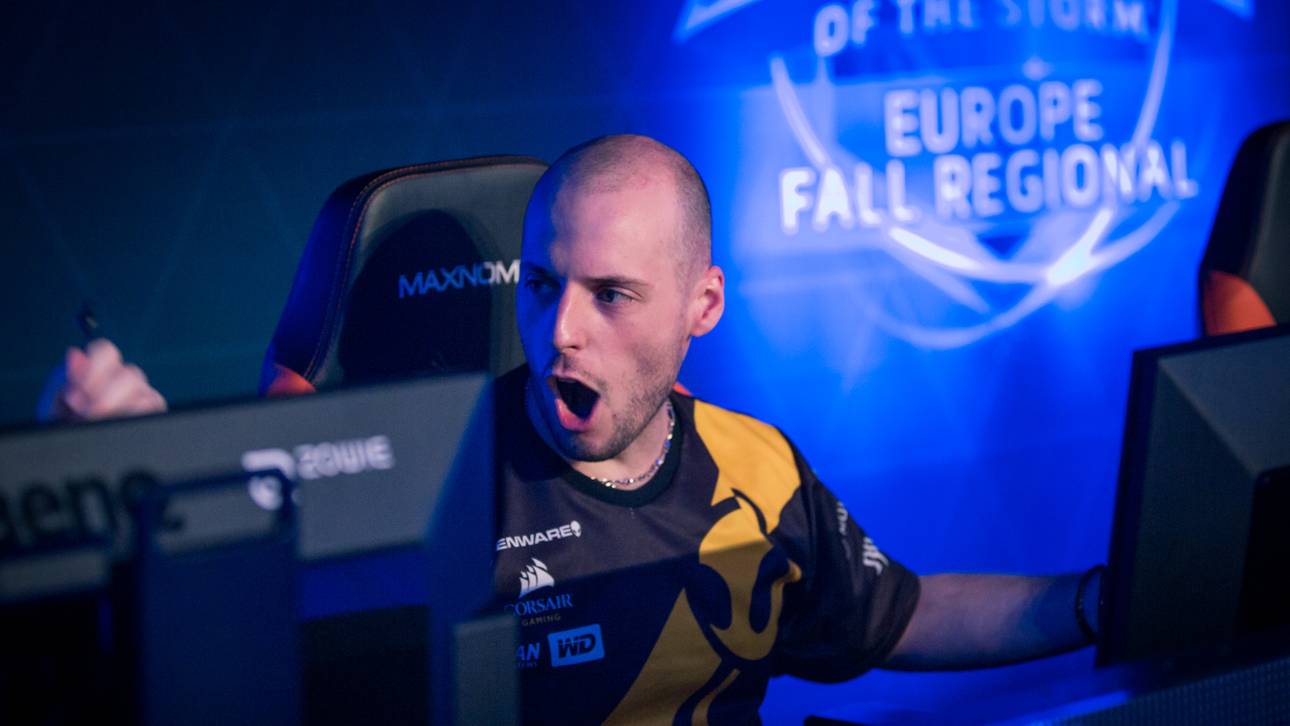 Dignitas Gruppensieger vor Fnatic