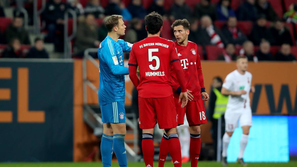 Mit viel Mühe setzte sich der FC Bayern beim FC Augsburg knapp mit 3:2 durch