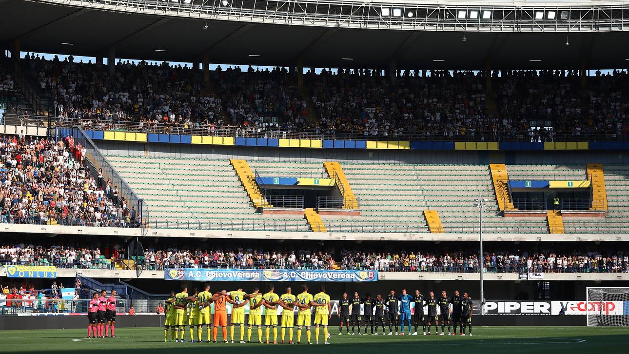 Viele leere Sitze bei Ronaldo-Debüt