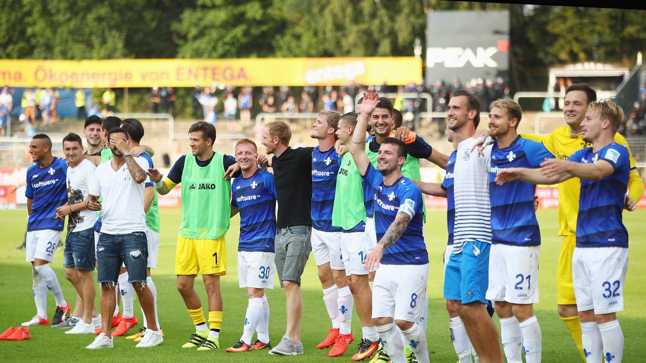 SV Darmstadt 98 v Eintracht Frankfurt - Bundesliga