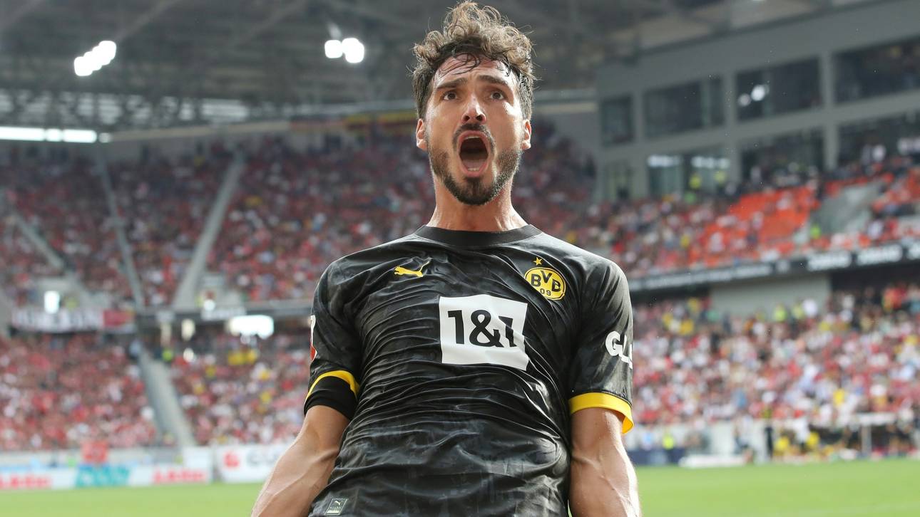 Hummels beim Abschied nochmal im BVB-Trikot