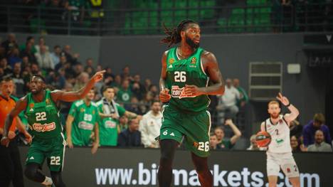 Der französische Basketballer Mathias Lessort hat sich in der Euroleague wohl schwer verletzt