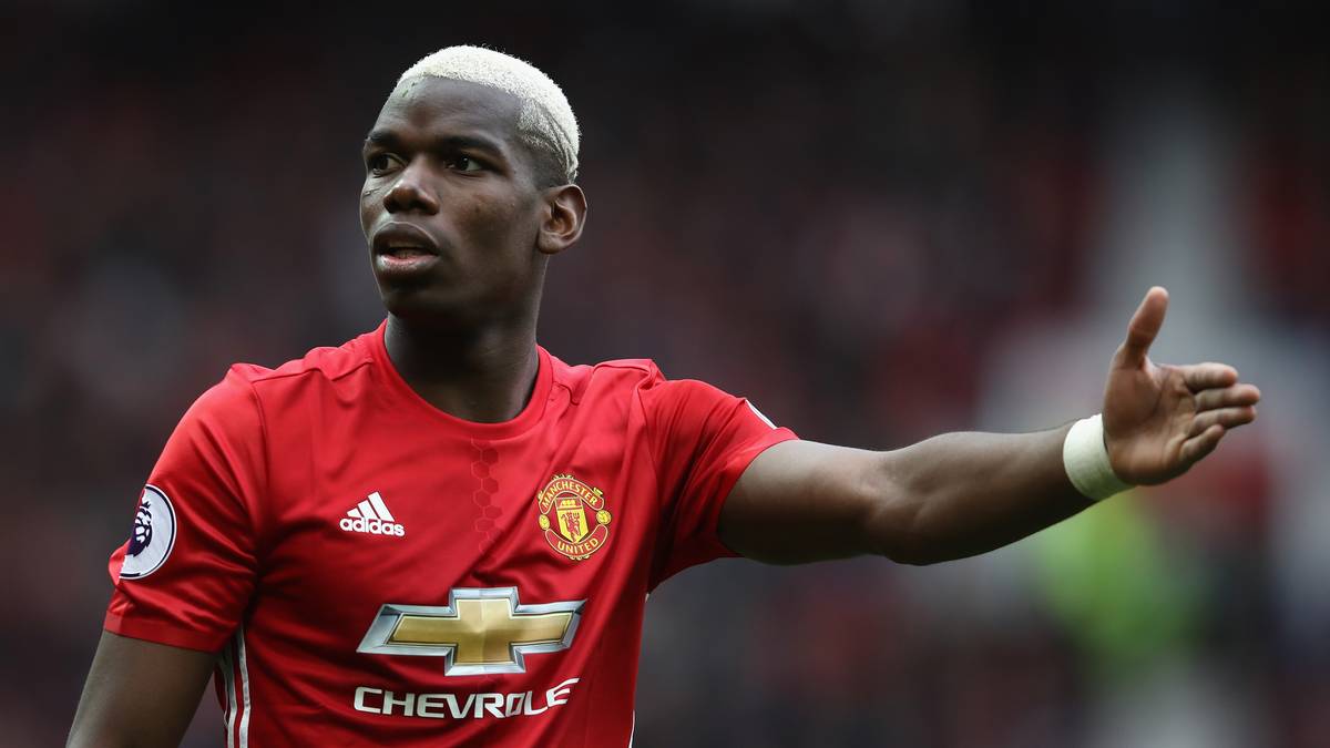 PAUL POGBA: Den bisher größten Coup landete Mino Raiola mit dem Wechsel von Paul Pogba zu Manchester United im Sommer 2016. Die "Red Devils" zahlten an Juventus 105 Millionen Euro und machten Pogba somit zum damals teuersten Spieler der Geschichte. In diesem Jahr könnte Pogba weiterziehen, Raiola winken erneut Millionen