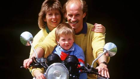Reinhold Roth im Jahr 1987 mit seiner Ehefrau Elfriede und Sohn Matthias
