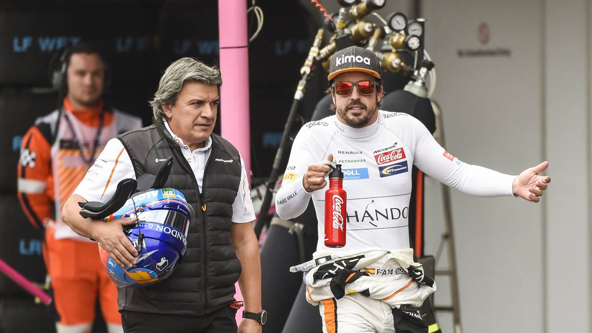 PLATZ 12: FERNANDO ALONSO (10 Strafpunte) - Der Spanier ging in seiner Karriere selten einem Zweikampf aus dem Weg, auch wenn viele davon fair verliefen. In seiner Abschiedssaison bekam er jedoch allein fünf in den letzten beiden Rennen, weil er sich wiederholt einen Vorteil durch Abkürzen verschaffte sowie Blaue Flaggen ignorierte
