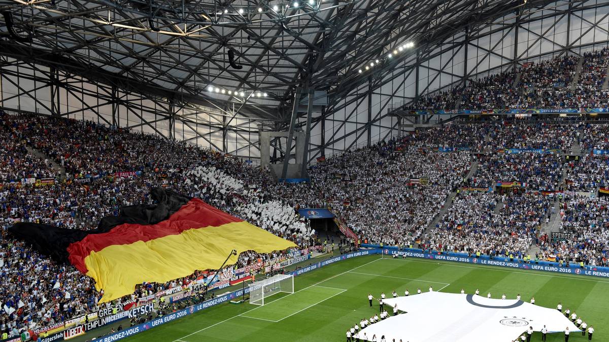 Auch die deutschen Fans sind gut vertreten im Stade Velodrome