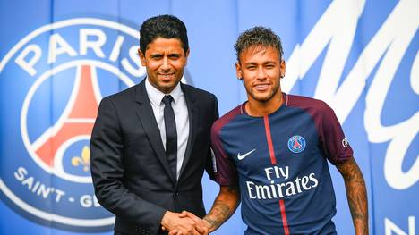 TOPSHOT-FBL-ESP-LIGA-BARCELONA-FRA-LIGUE1-PSG-NEYMAR