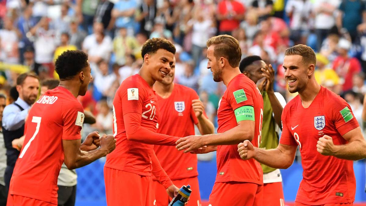 THE GUARDIAN: "Man könnte argumentieren, dass England mit mehr Finesse spielen muss, um wirkliche Ambitionen auf den Titel zu haben. Sie müssen effizienter passen und bei Ballbesitz vielleicht etwas überzeugter auftreten. Sie haben jedoch alles Recht, diesen Moment zu genießen. Den wahren Ruhm gibt es aber erst am Sonntag in Moskau."
