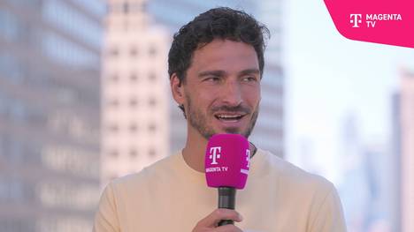 Die schottischen Fans haben es bei der Heim-EM vor zwei Jahren auch Mats Hummels angetan. Der traditionelle Schottenrock zählt aber nichts zu seinen Lieblingskleidungsstücken - jedenfalls noch nicht...