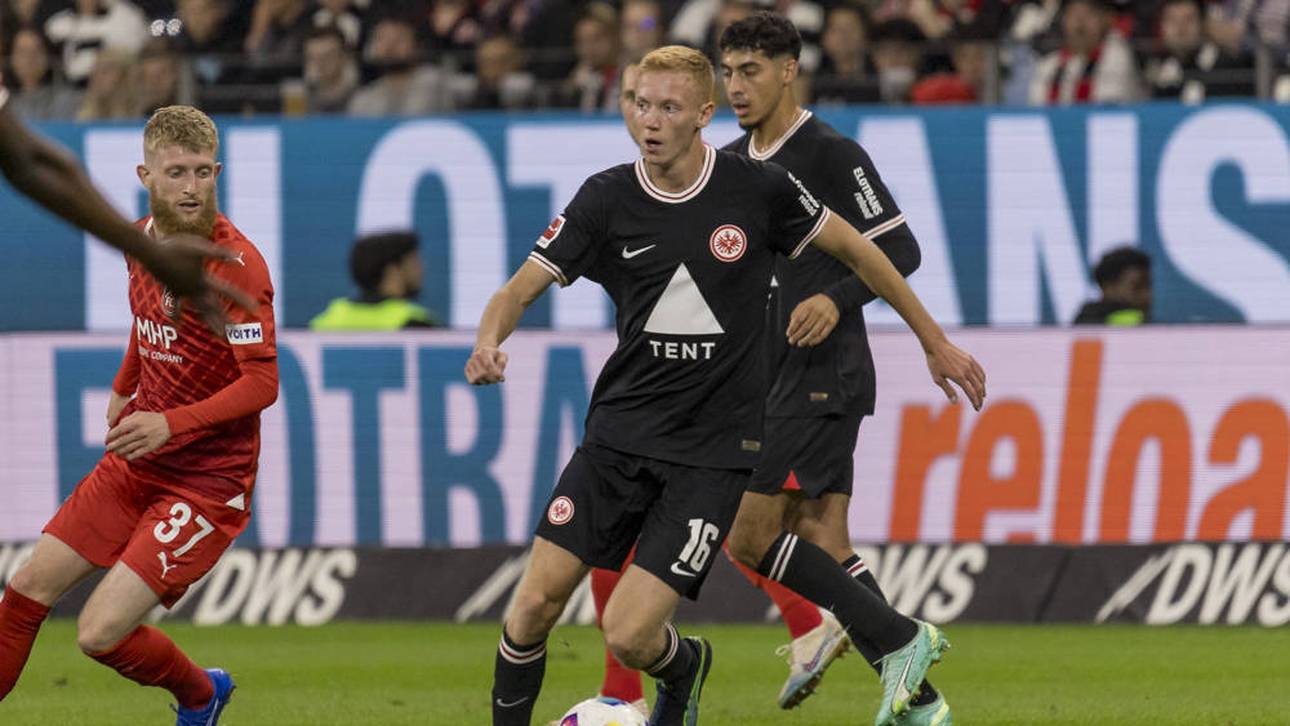 Am Ball: Hugo Larsson im Bundesliga-Spiel gegen Heidenheim