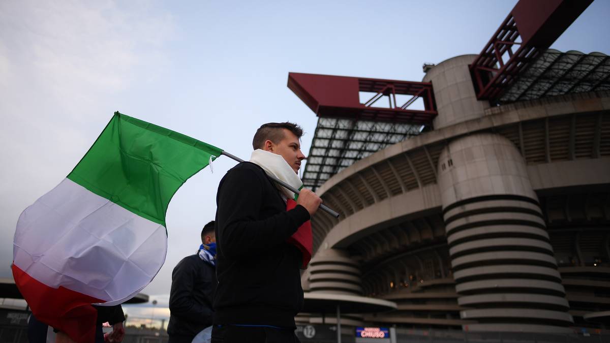 "Marca" (Spanien): "Eine WM ohne Italien! Es ist ein historisches Fiasko. Buffon hat dieses Italien nicht verdient. Arrivederci Italia! Italien hatte keine Spielidee und keinen Spielwitz. Italien weint. Die Apokalypse hat man kommen sehen."