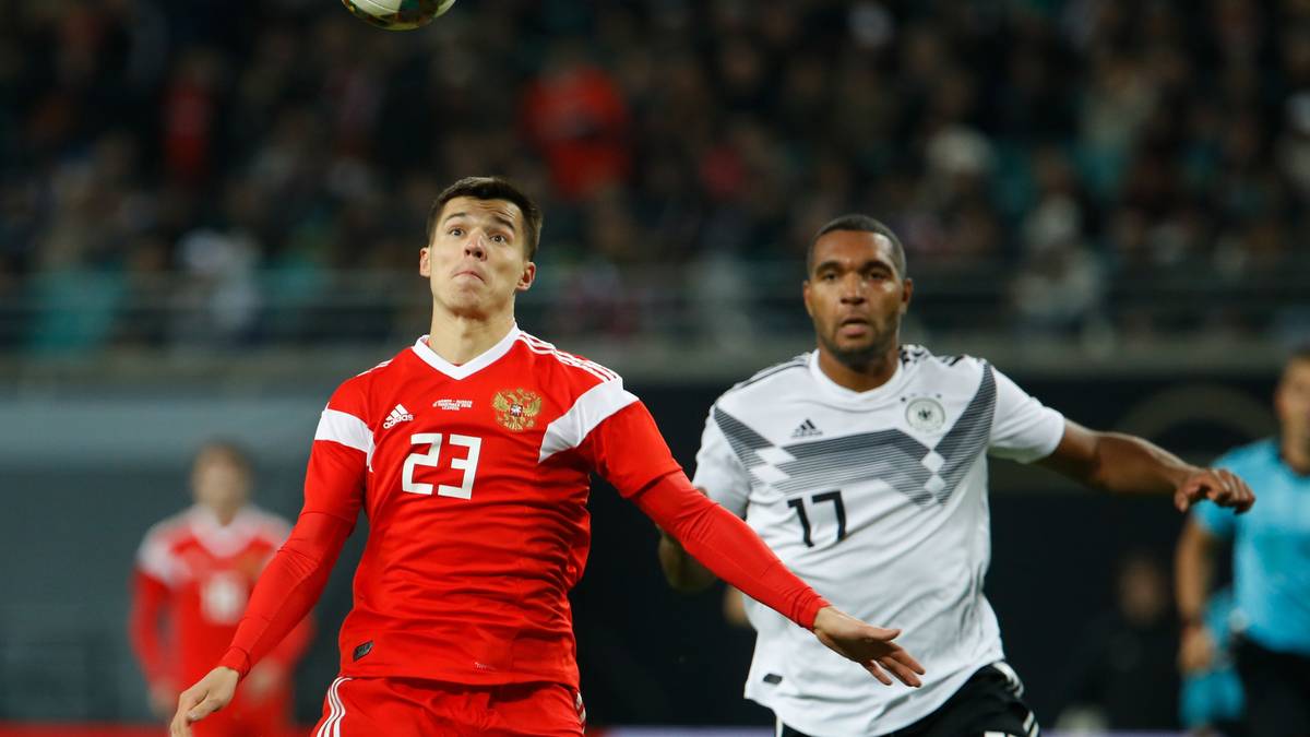 JONATHAN TAH (ab 60.): Kam für Rüdiger und ging in der Dreierkette auf die linke Seite. Erlebte einen ruhigen Abend, weil von der Russen-Offensive auch nichts mehr kam. Nicht immer sicher im Passspiel. SPORT1-Note: 3,5