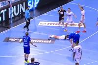 Bei der Niederlage des TVB Stuttgart gegen die HSG Wetzlar kassiert Kai Häfner eine umstrittene Rote Karte. Danach dreht Wetzlar das Spiel und gewinnt 26:23.