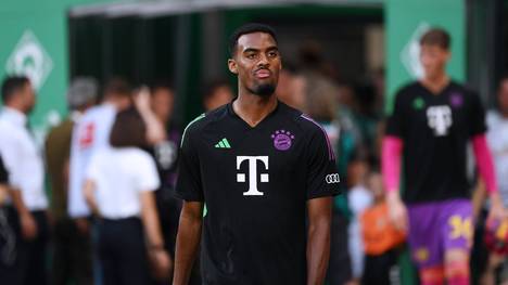 Noch sind es knapp 24 Stunden bis das Transferfenster schließt. Die Bayern haben aber noch einiges zu tun. Neben einem möglichen Abgang von Ryan Gravenberch stehen ebenso die Transfers von Joao Palinha und Trevoh Chalobah im Raum.