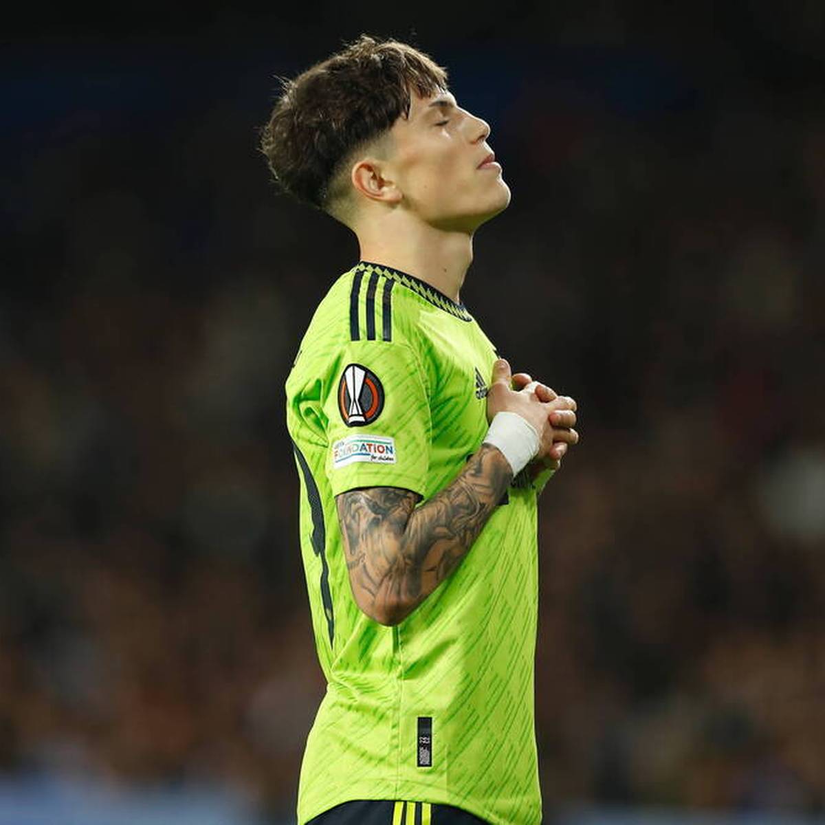 Qiz uchun intim soat