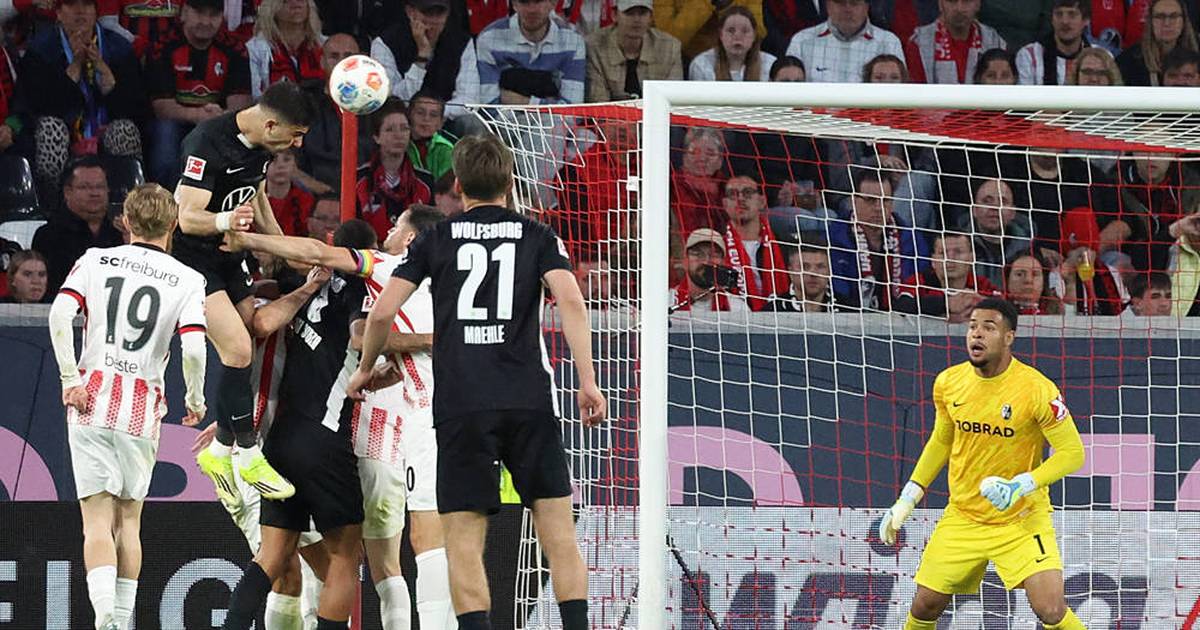 Wolfsburg klettert auf Relegationsplatz