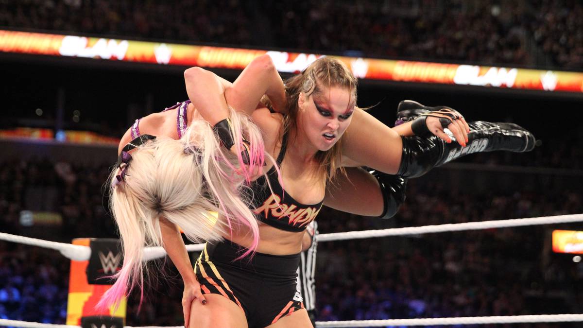 Ronda Rousey: UFC, WWE, Hollywood - ihre Karriere in Bildern