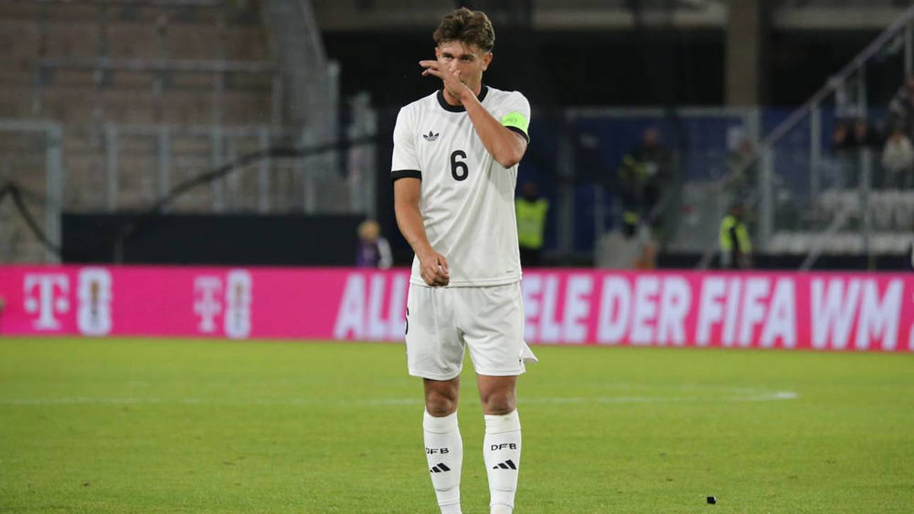 Bayern-Youngster Tom Bischof ist nach der 2:3-Niederlage der U21 gegen Griechenland bedient