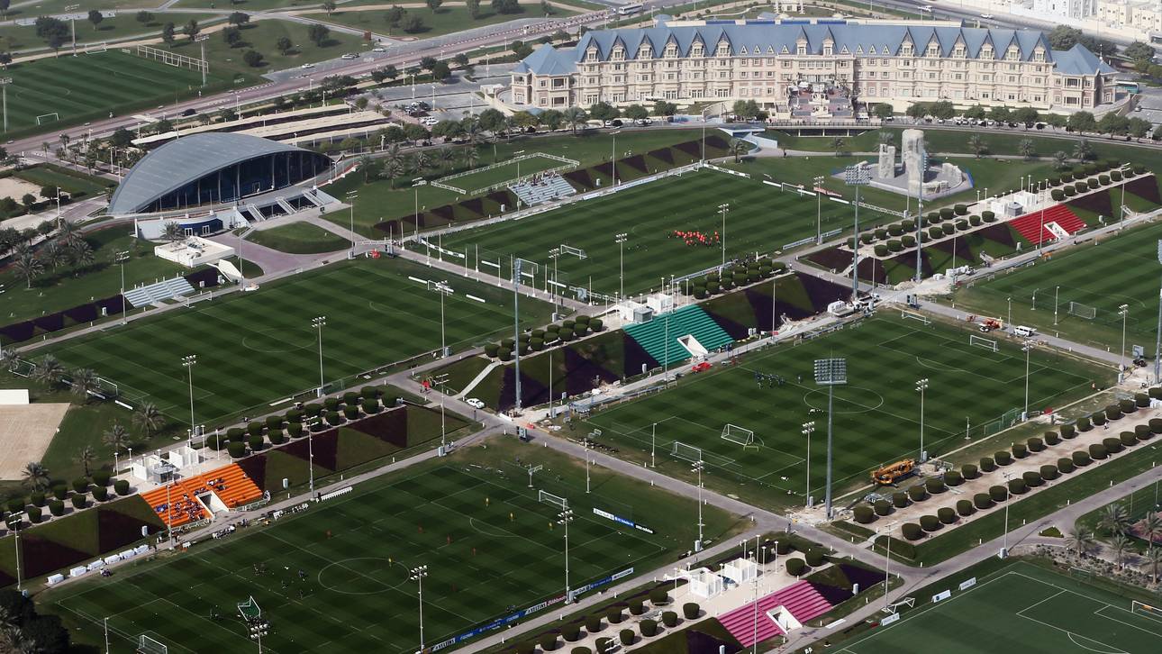 Bayern Muenchen-Doha Training Camp Day 6-Aspire Academy