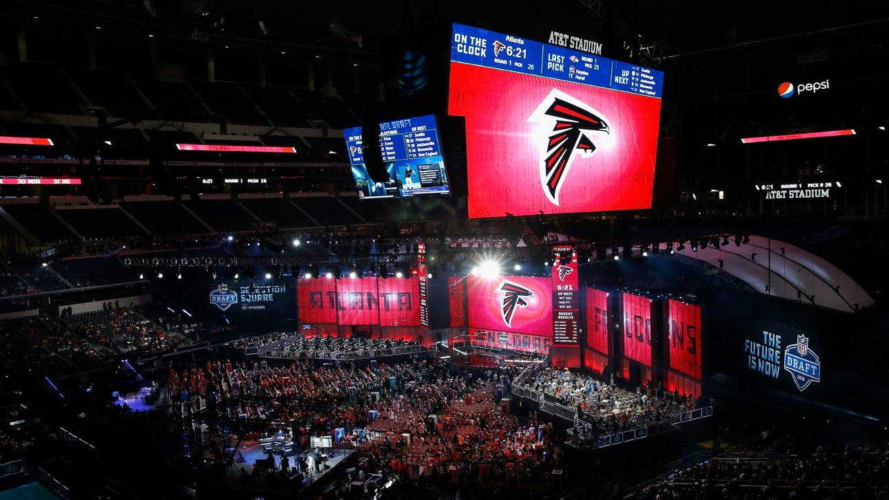 Falcons lösen mit Logo heftige Reaktionen aus: „Bird Reich“