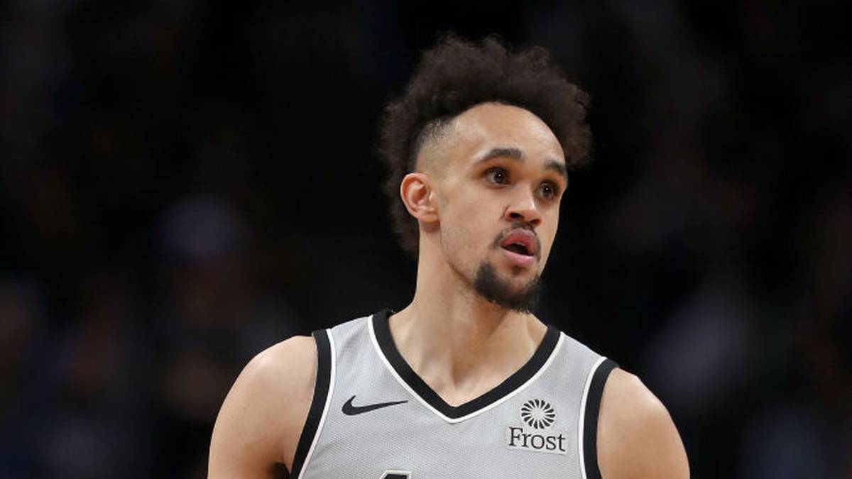 RANG 6 - DERRICK WHITE (San Antonio Spurs; 1,95 Millionen Euro; 14,8 PER; 7,59): Der Aufbauspieler war auch beim WM-Debakel der US-Amerikaner dabei. Bei den Spurs ist er aber ein echtes Schnäppchen mit großem Wert fürs Team von Gregg Popovich