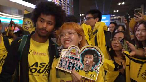 Borussia Dortmund startet zur Saisonvorbereitung ihre Asien Tour, bei ihrer Ankunft in Hongkong wurden die BVB-Stars frenetisch von den Fans empfangen.