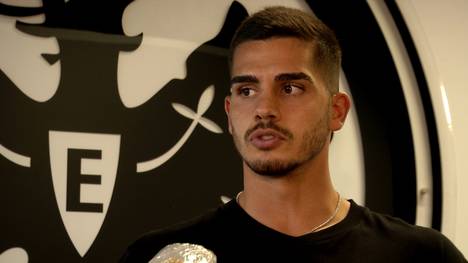 Eintracht-Stürmer André Silva spricht exklusiv bei Sport1 über den Corona-Ausfall von Nationalmannschaftskollege Cristiano Ronaldo und seine eigene Rolle in Frankfurt.