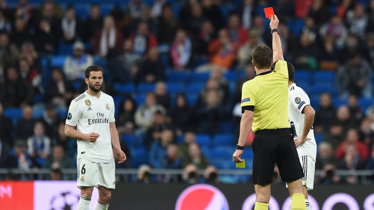 Schluss, das war es! Real Madrid fliegt nach einem 1:4 gegen Ajax Amsterdam krachend aus der Champions League. Nach über 1000 Tagen mit dem Titel in der Königsklasse verabschiedet sich der Champion sang- und klanglos