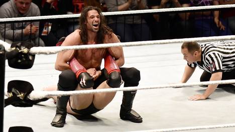 WWE suspendiert Adam Rose (im Bild in einem Kampf gegen Finn Balor) und Konnor wegen Dopings