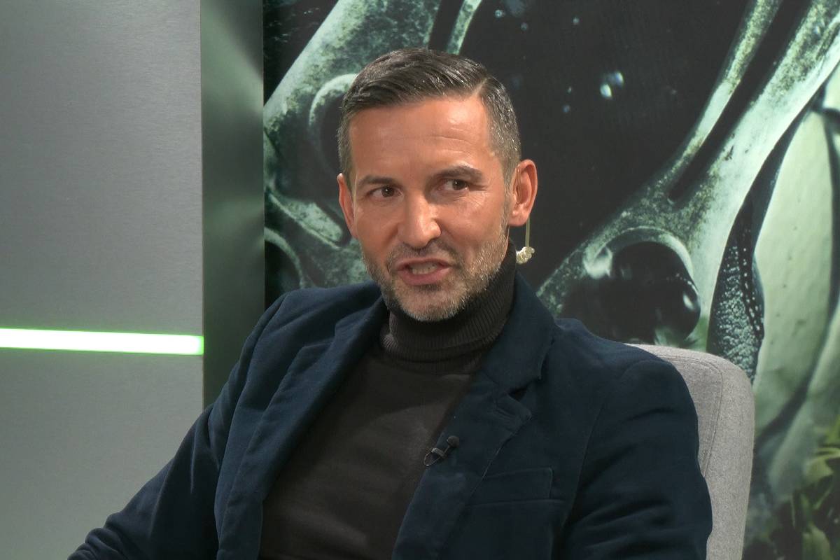 "...wirst von jedem gejagt" Zinnbauer über Situation auf Schalke