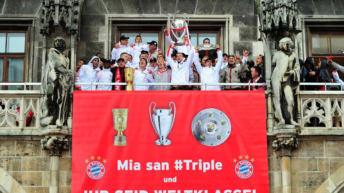 FAZIT: Obwohl Heynckes vor kurzem behauptete, dass der Kader der neuen Bayern besser sei als der von den Triple-Siegern, muss sich die aktuelle Mannschaft deutlich steigern, um das Niveau von 2013 zu erreichen. Denn die Zahlen lügen nicht – 16:13 gewinnen die Triple-Bayern