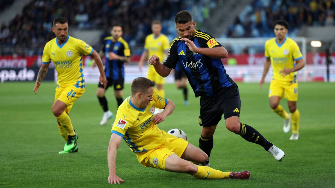 Relegation: Braunschweig legt vor