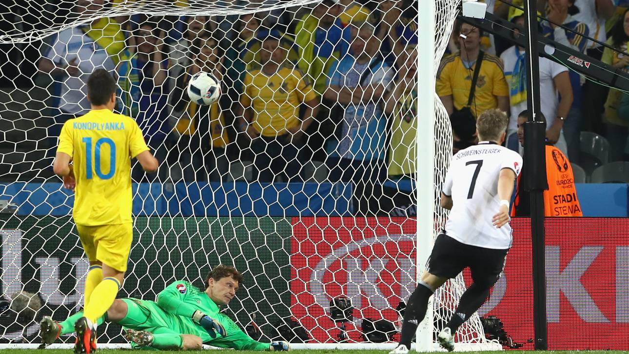 Schweinsteiger vollendet Auftaktsieg