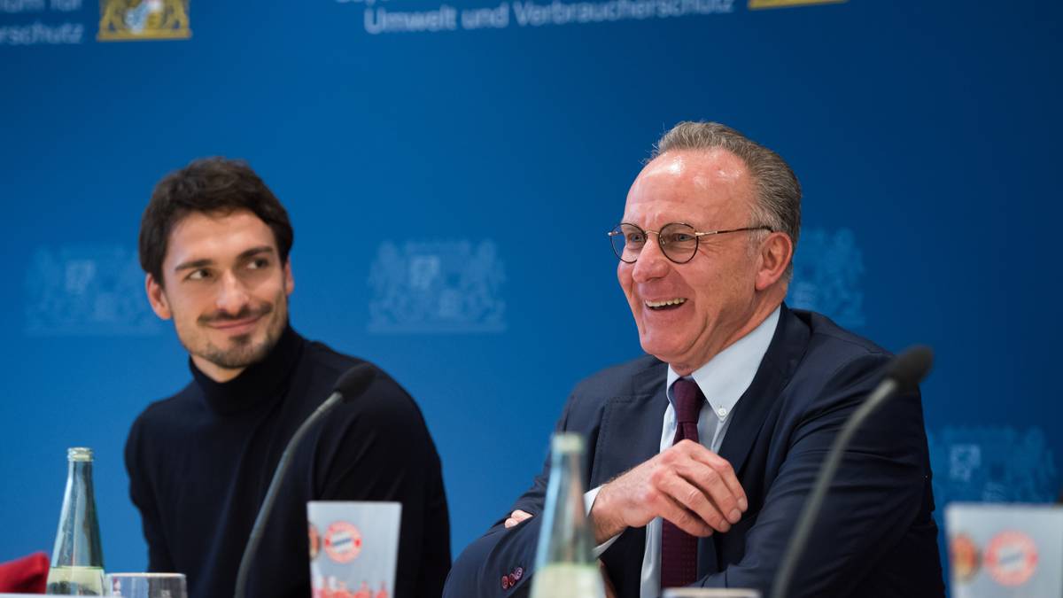 Die mannschaftliche Geschlossenheit sieht Rummenigge daher als Vorteil für den FC Bayern. "Natürlich ist das eine Offensive mit Weltklassespielern, die gilt es zu kontrollieren. Aber wir haben mehr Erfahrung. Das gilt es auszuspielen", sagte er