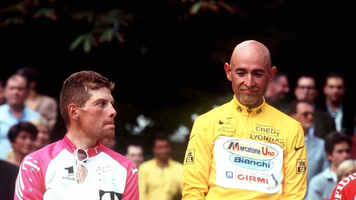 Jan Ullrich musste 1998 Marco Pantani den Sieg bei der Tour de France überlassen