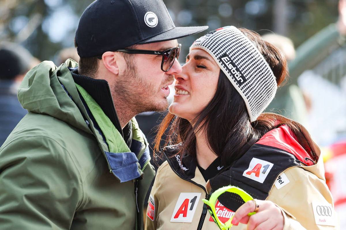 Ski-Paar feiert Traumhochzeit