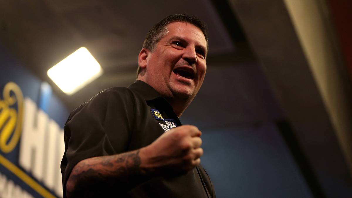 Das sagt Elmar Paulke: "Er wird den Titel nicht holen, weil er nicht konstant genug ist. In den letzten Matches hatte er immer wieder einen kleinen Ausreißer und ist dann eingegangen. Ihm fehlt die Konstanz, auf so eine lange Strecke wie bei der Weltmeisterschaft zu bestehen"