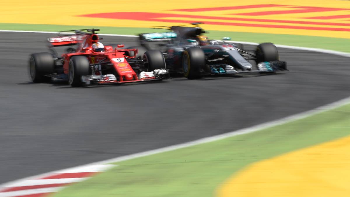 5. RENNEN, BARCELONA: Der alte Hamilton ist zurück und holt sich die Pole. Am Start verliert er das Duell gegen Vettel, doch der Brite lässt sich nicht abhängen und schlägt in Runde 43 zurück. Den Sieg hat er aber auch Bottas zu verdanken, der von Mercedes als Bremsklotz eingesetzt wird. Teamorder-Alarm? Für Bottas ist nach 38 Runden aber Schluss, Vettel wird Zweiter. WM-STAND: Hamilton - Vettel 98:104