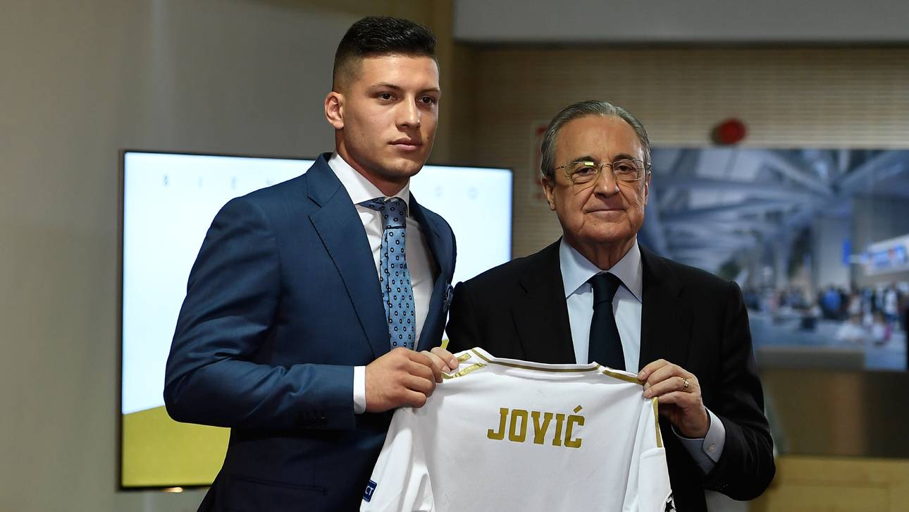 Jovic bei Real vorgestellt