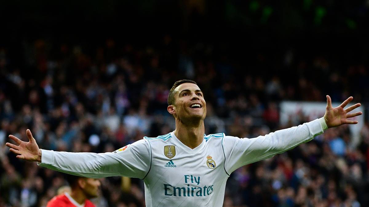 STURM: Cristiano Ronaldo (Real Madrid/Portugal)