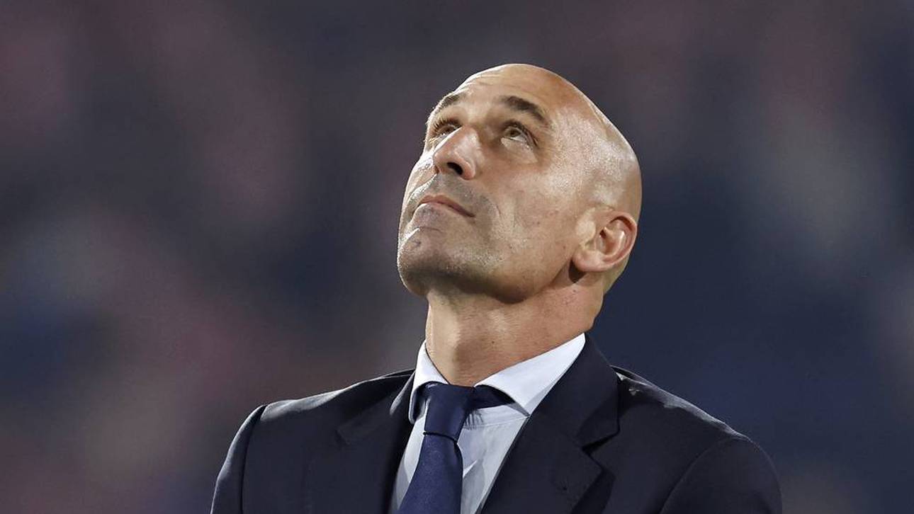 Skandal-Boss zieht Konsequenzen!