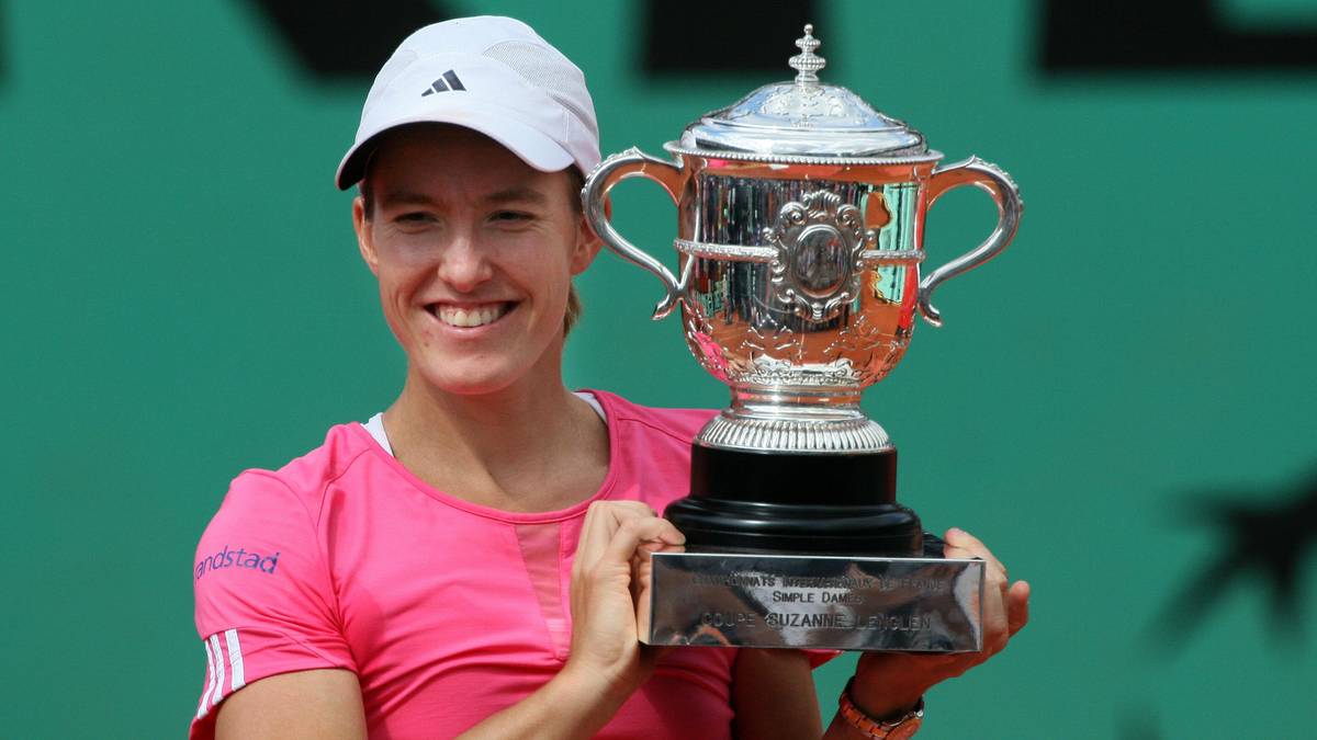 Auch JUSTINE HENIN, Seriensiegerin bei den French Open 2005 bis 2007, nahm Anfang 2016 ein Mitglied der neuen Generation unter ihre Fittiche